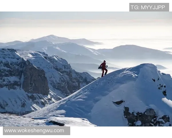 加维在球场上全情投入，展现年轻球星的速度与激情
